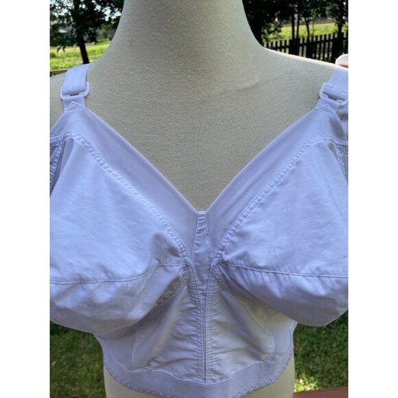 Exquisite Form White Wireless Full Coverage Bra 48DD - Picture 2 of 9